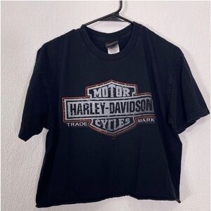 Harley Davidson Black Minneapolis/St. Paul, MN Semi Cropped Tshirt